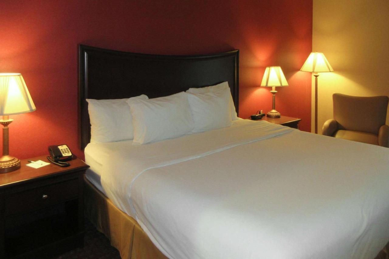 Quality Inn & Suites Owego Exterior foto